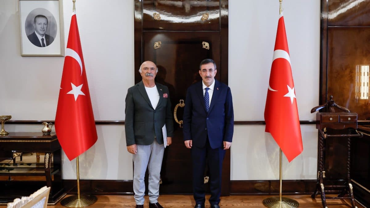 KAPYAD'DAN CUMHURBAŞKANI YARDIMCISI CEVDET YILMAZ'A ZİYARET