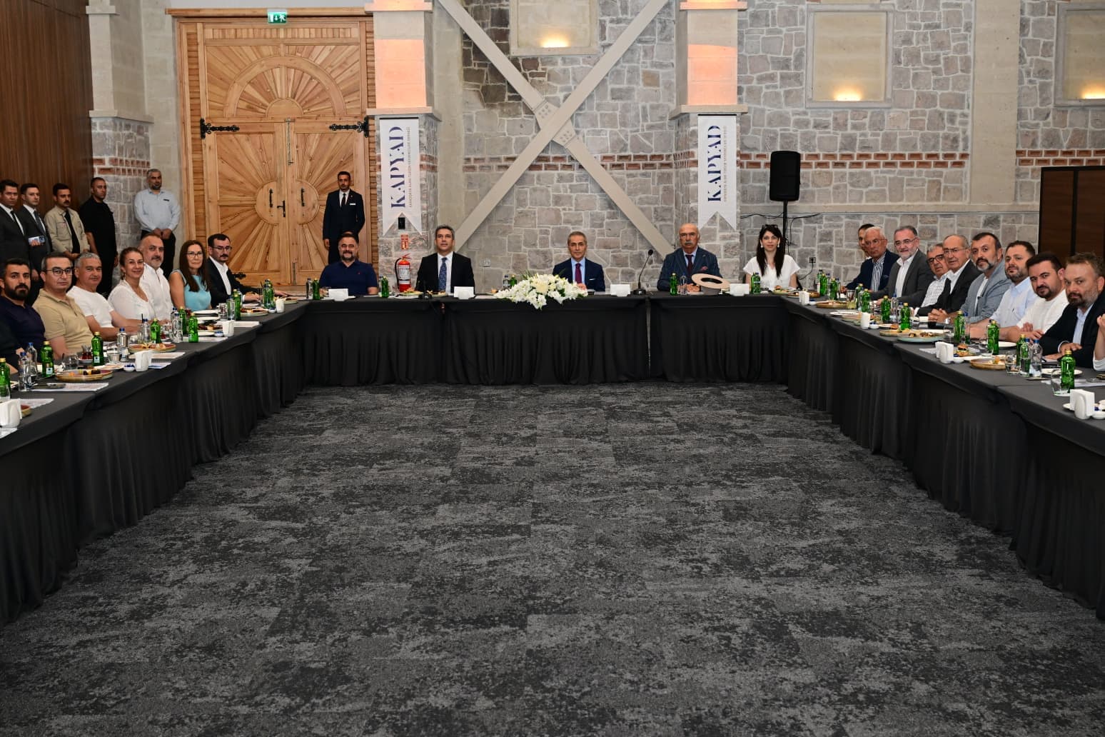 KAPYAD Consultation Meeting Held with the Participation of Nevşehir Governor Hüseyin Kök and Cappadocia Area President Aydın Cem Aslanbay